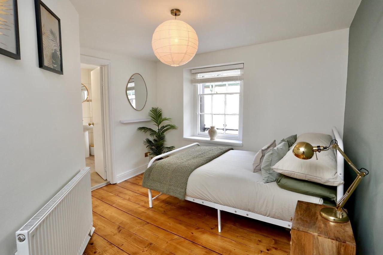 Cwm Seren - Luxury Apartment Crickhowell Extérieur photo